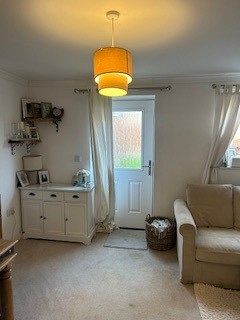 8 Killick Road, Westvale Park, Horley, Surrey